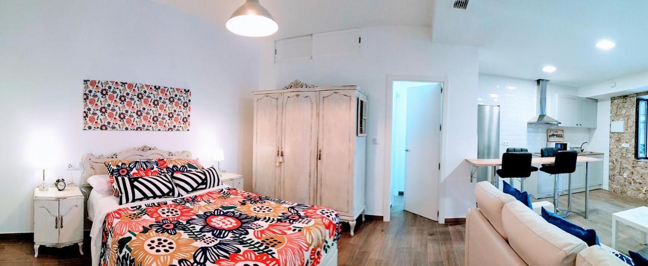 Loft Jazmin Junto A Puente Romano Cordoba Exterior photo